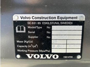 Backhoe loader Volvo Tieflöffel mit Zähnen: picture 4