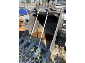 Backhoe loader VOLVO FE