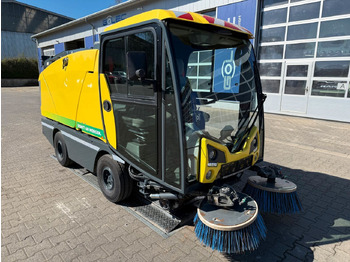 Road sweeper JOHNSTON