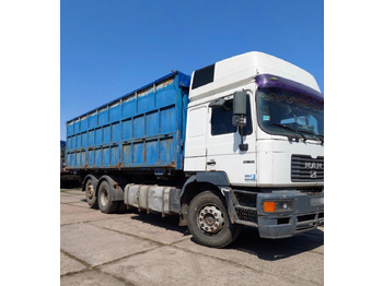 Dropside/ Flatbed truck MAN 26.414