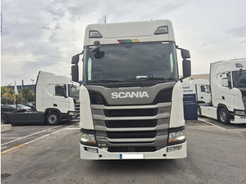 Tractor unit SCANIA R 450