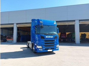Tractor unit