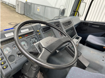 Interior photo 1: Hook lift truck DAF 65.210 4x4 65.210 4x4
