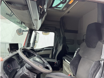 Interior photo 1: Hook lift truck MAN TGX 26.470 6X2-4 BL TGX 26.470 6X2-4 BL, Lenk-/Liftachse, XLX-Fahrerhaus, VDL Abrollanlage 7m