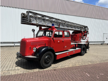 Fire truck MERCEDES-BENZ