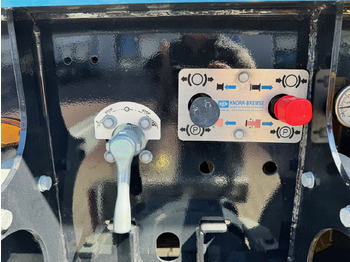 New Semi-trailer Euro ATM 27 Euro ATM 27, HARDOX Stahlmulde ca. 27m³, Liftachse: picture 2 New Semi-trailer Euro ATM 27 Euro ATM 27, HARDOX Stahlmulde ca. 27m³, Liftachse: picture 2