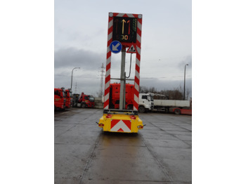 Truck, Construction machinery MAN - TGX 4x2: picture 4