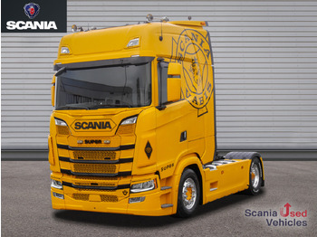 Tractor unit SCANIA S 520