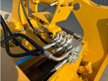 New Attachment for Construction machinery Cat D8 Multi Shank Ripper: picture 4