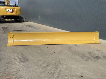 Blade CATERPILLAR