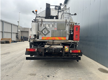 Asphalt distributor for transportation of bitumen Renault Rincheval - 12.000 Liter: picture 5 Asphalt distributor for transportation of bitumen Renault Rincheval - 12.000 Liter: picture 5