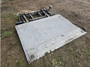 Tail lift BAR Cargolift BC 1500S4 -B1A/2409--A0-: picture 2