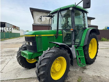 Farm tractor JOHN DEERE 6110