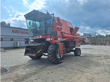 Combine harvester MASSEY FERGUSON