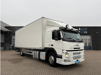 Refrigerator truck Volvo FM330: picture 2 Refrigerator truck Volvo FM330: picture 2