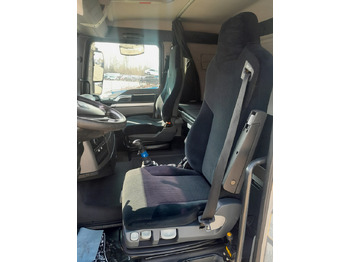 Tractor unit MAN TGX 18.440: picture 5