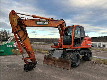 Excavator DOOSAN DX140W