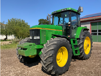 Farm tractor JOHN DEERE 7800