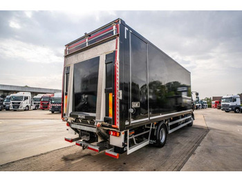 Box truck Renault D250 16T.- 36000 KM +DHOLLANDIA 2T.: picture 4