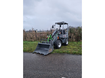 Wheel loader WCM-L2110e: picture 3