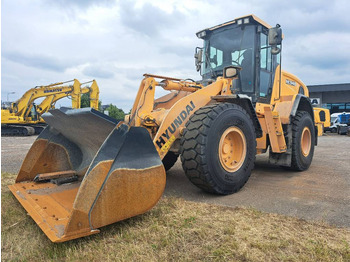 Wheel loader HYUNDAI