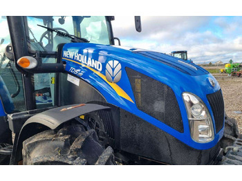 Farm tractor NEW HOLLAND TD5