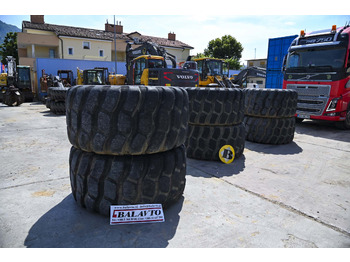 Wheel and tire package BRIDGESTONE