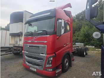 Cab chassis truck VOLVO FH16