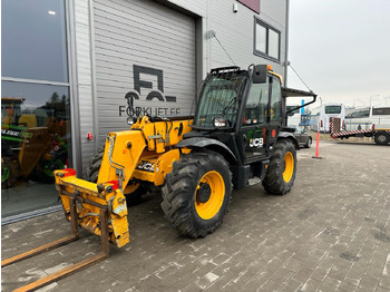 Telescopic handler JCB