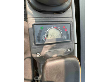 Crawler excavator CAT 302.7DCR: picture 5