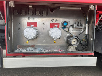 Tank truck Mercedes-Benz Axor 1833, ADR, E4, 2 Kammern 1. 5000L  2. 7000L: picture 5