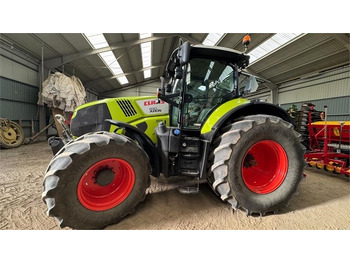 Farm tractor CLAAS Axion 830
