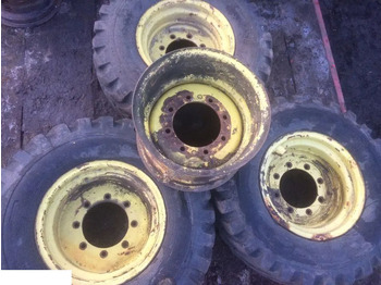 Wheel and tire package JOHN DEERE