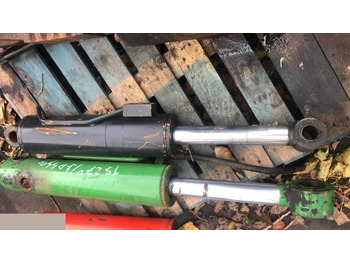 Hydraulic cylinder NEW HOLLAND