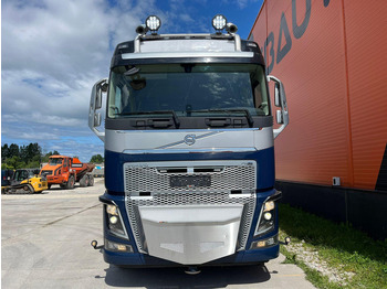 Dropside/ Flatbed truck, Crane truck Volvo FH 16 650 8x2*6 HMF 6020K-RC + JIB / PLATFORM L=6344 mm: picture 3