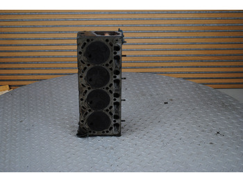 Cylinder head for Construction machinery Kubota Cilinderkop Kubota V3300 - V3600 - V3800: picture 3
