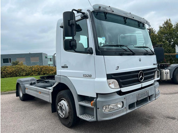 Tractor unit Mercedes-Benz Atego 1328 LS 4x2 + Diagnose Auflieger: picture 4