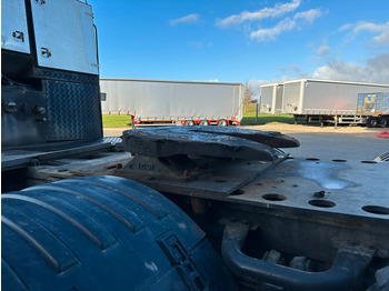 Tractor unit Scania R620 8x4: picture 5