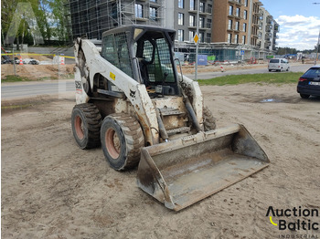 Skid steer loader BOBCAT S250