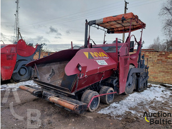 Asphalt paver DEMAG