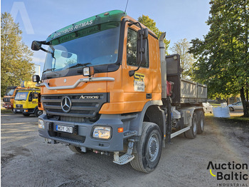 Tipper, Crane truck Mercedes-Benz Actros 1844: picture 2