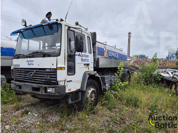 Tank truck VOLVO FL6