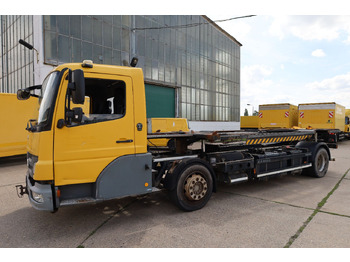 Truck MERCEDES-BENZ