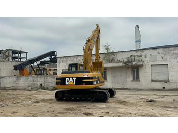 Crawler excavator CATERPILLAR 320BL: picture 3