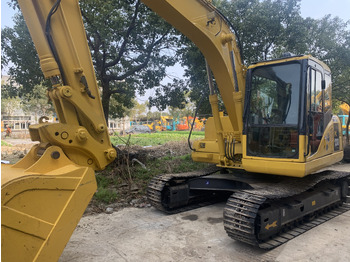 Crawler excavator KOMATSU PC130-7