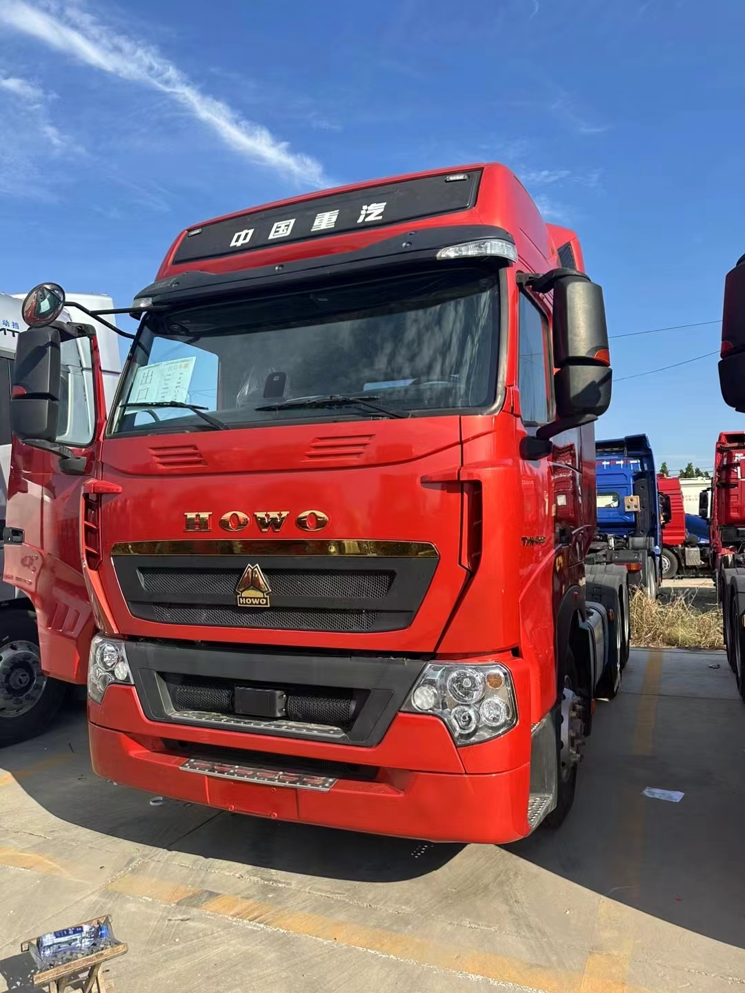 Tractor unit SINOTRUK HOWO