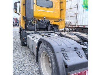 Tractor unit SINOTRUK Howo T7H 480 4x2: picture 4 Tractor unit SINOTRUK Howo T7H 480 4x2: picture 4