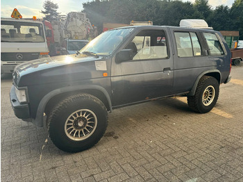 Car NISSAN