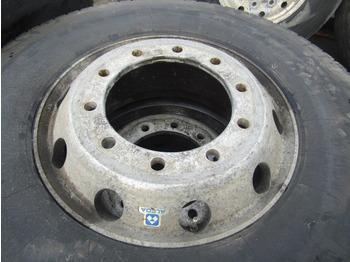 Tire for Truck 315/80/22.5 ALCOA (4) WITH PIRRELLI DRIVE PATTERN TYRES: picture 4