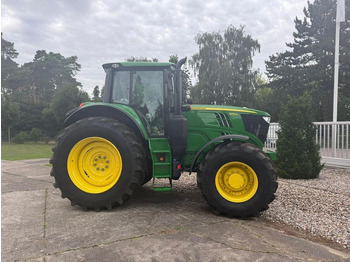 Farm tractor JOHN DEERE 6195M